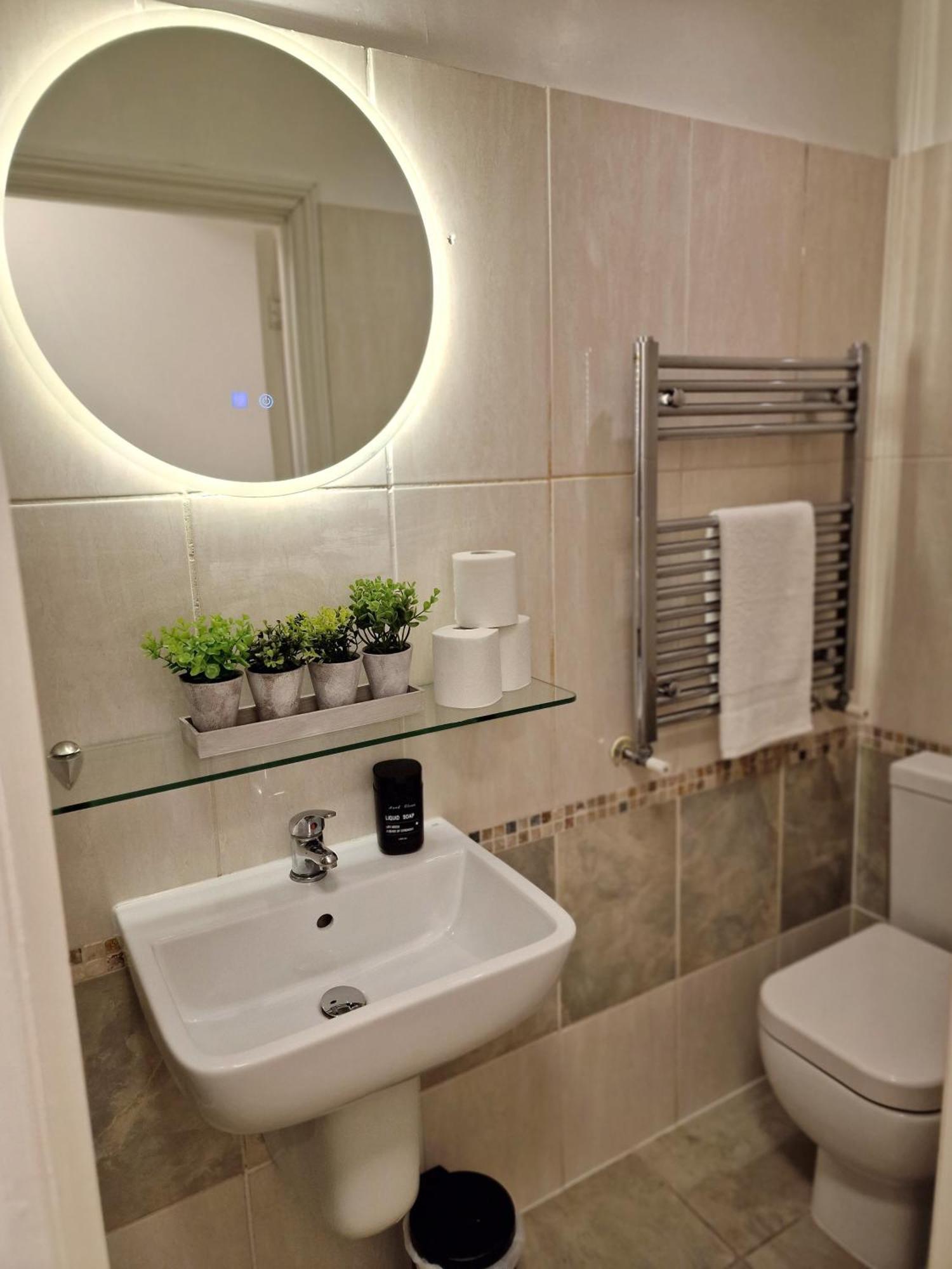 Апартаменты Charming 2 Bedrooms Flat For 6 In King's Cross Лондон
