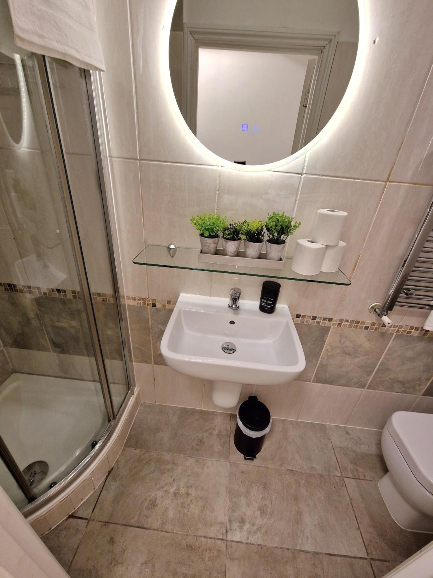 Апартаменты Charming 2 Bedrooms Flat For 6 In King's Cross Лондон